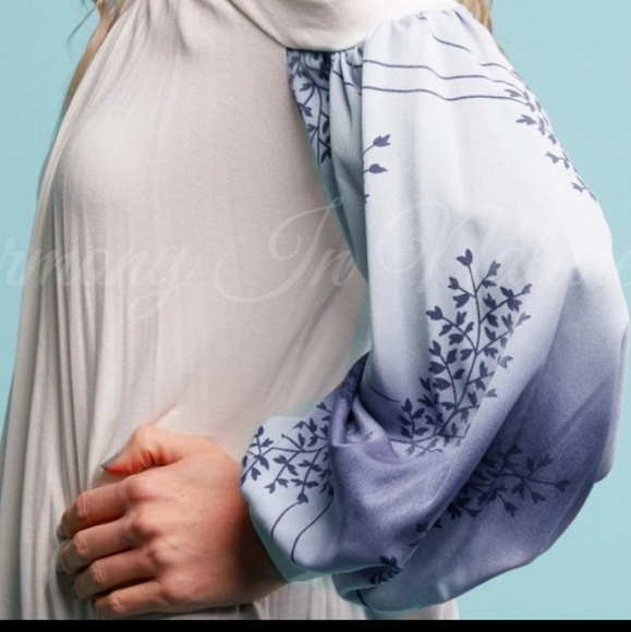 Cream & Blue Cold Shoulder Blouse - Picture 6 of 6